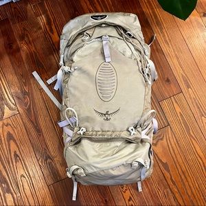 Osprey Aura AG 65 Liters Hiking Backpack Women Small